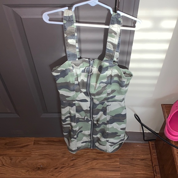 New - Picture 1 of 3